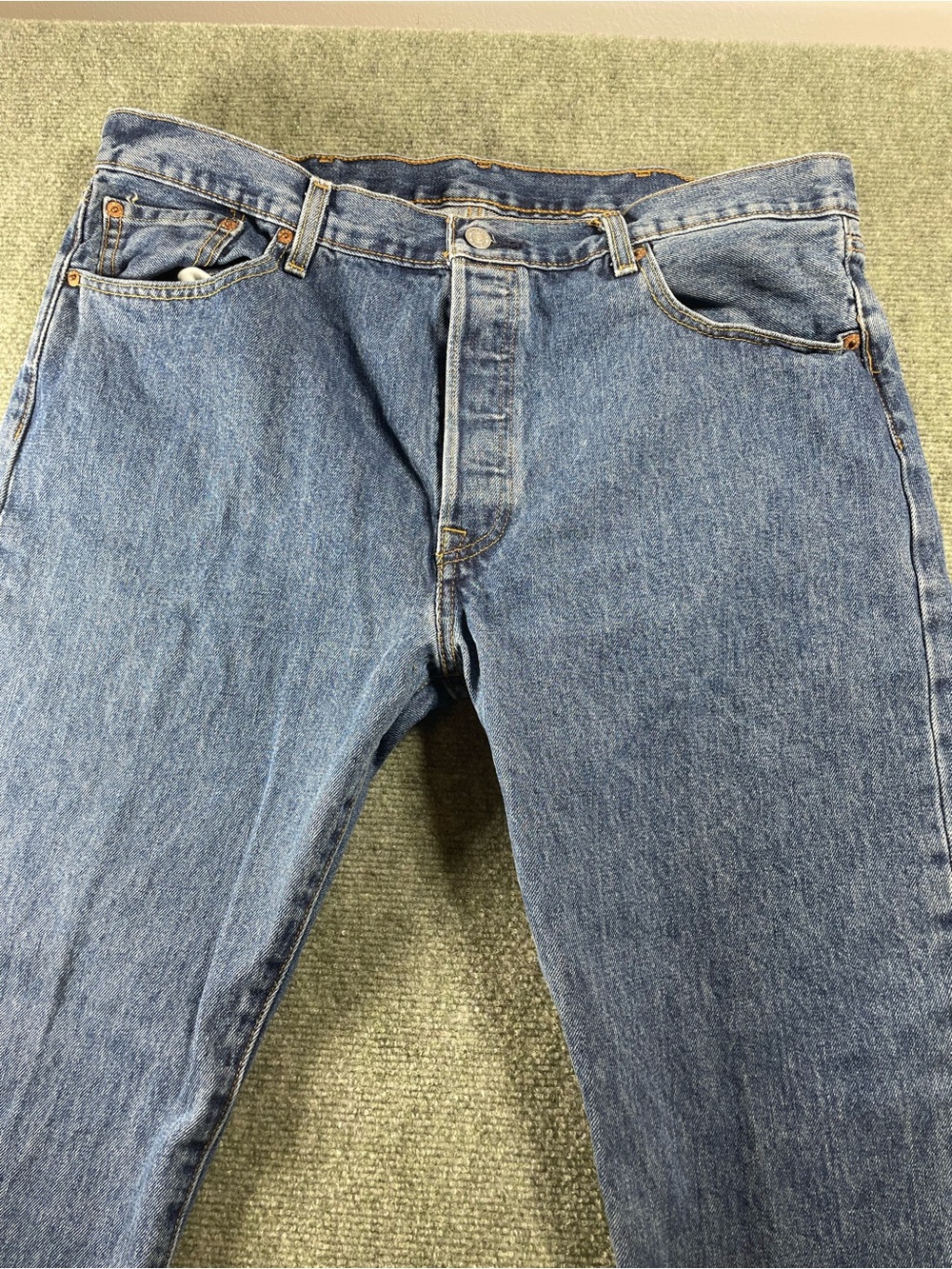 Levi's 501 button fly Men's Classic Blue Straight Jeans